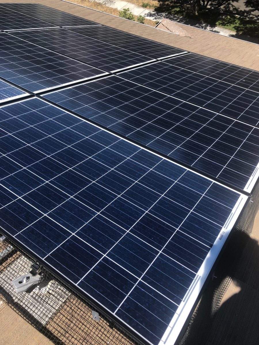 Solar panels with edge mesh